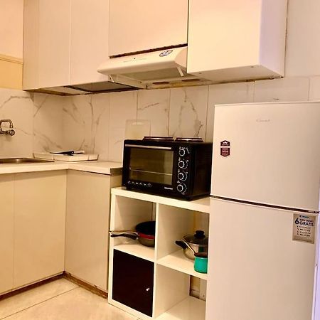 2 Bedroom Apartment 300 Meters Metro Aghios Loanis Athén Kültér fotó