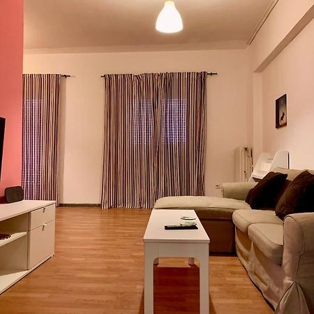 2 Bedroom Apartment 300 Meters Metro Aghios Loanis Athén Kültér fotó